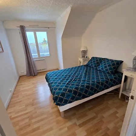 Hoedic Apartment